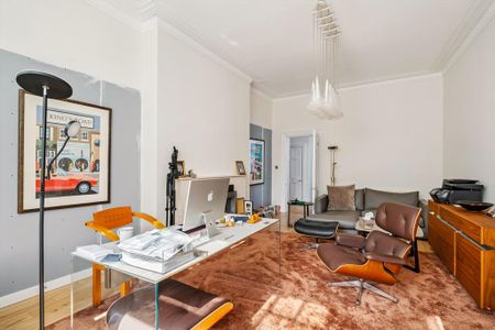 3 bedroom flat to rent - Photo 4