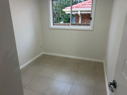 “Modern Bedroom granny flat.” - Photo 1