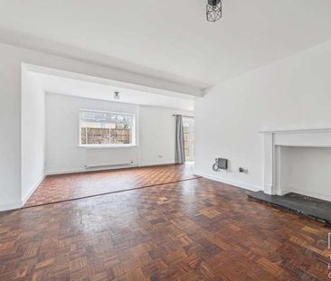 Applegarth Avenue, Guildford, GU2 - Photo 2