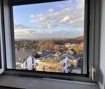 Traumhafte Aussicht - Neues BAD, Balkon & Laminat 3-Zimmer-Wohnung ... - Photo 1