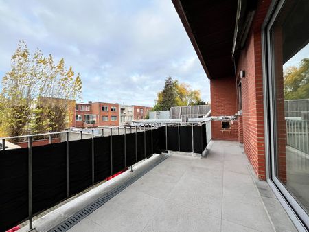 Hedendaags 2 slpk appartement met terras - Foto 5