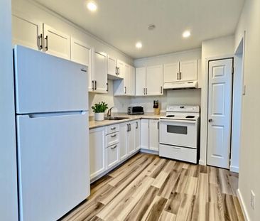 33 Boulevard Brunswick, Montréal, QC - Photo 6