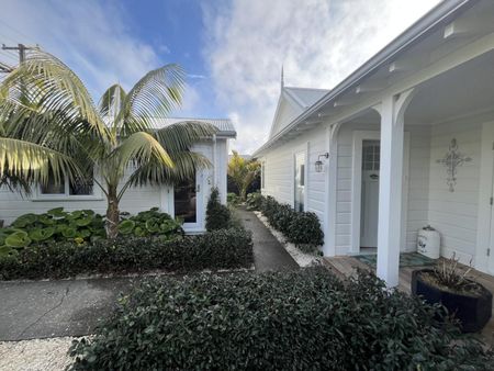 Luxurious 4 bedroom fully furnished home in ... - Photo 4