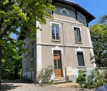 LOCATION T3 - OULLINS, - Photo 3