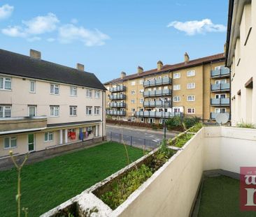 3 bedroom flat to rent - Photo 6