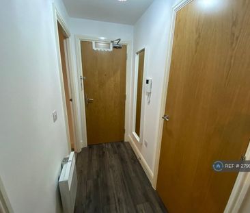 1 bedroom flat to rent - Photo 2