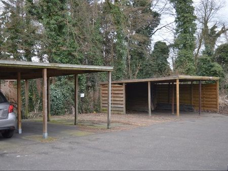 Gezellig appartement met carport, lift en 2 terassen - Photo 3