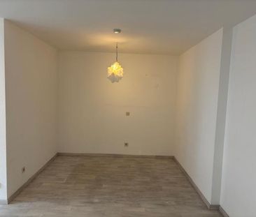 1,5 Zimmer Wohnung mit Balkon und Aufzug im Ostviertel - Foto 2