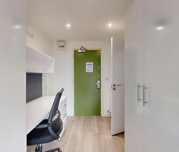 Studio to rent - Photo 6