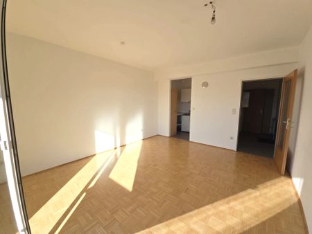 Freundliche SINGLE-Wohnung mit Balkon in Innenhoflage - Fischergasse 23 - Top 13 - Photo 3