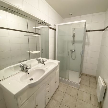 Location Appartement 2 pièces 42m² SALLAUMINES 62430 - Photo 3
