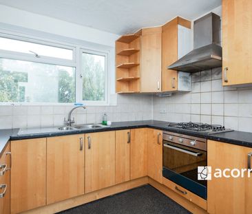 Flat to rent - Auckland Road, London, SE19 - Photo 1