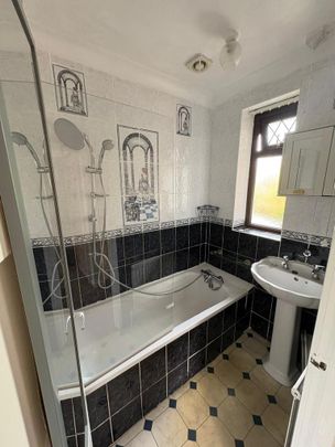 3 bedroom apartment to rent - Photo 1