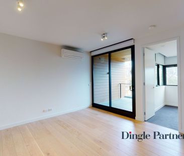 Modern Apartment with Park Views and Lifestyle at Your Doorstep - Photo 6