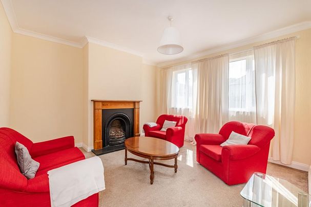 3 bedroom terraced house to rent - Photo 1