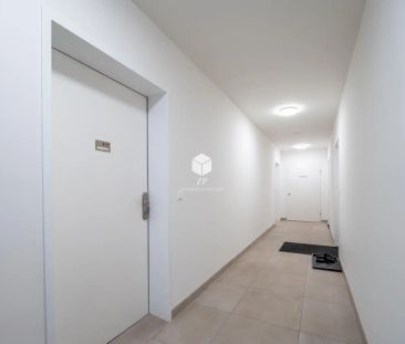Exklusive Gartenwohnung an der Donau im Erstbezug mit traumhaftem B... - Photo 1
