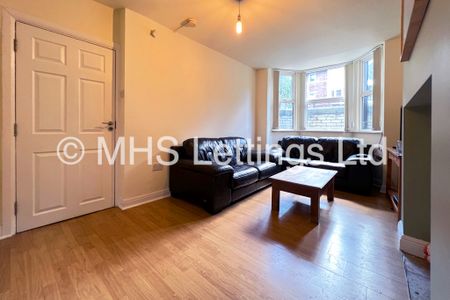 5 Bedroom Mid Terraced House for rent in Bennett Road - Photo 2