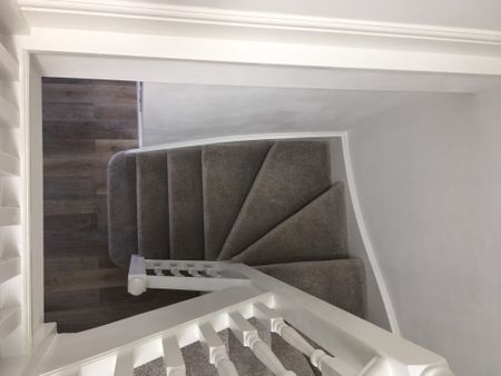 Lovely 2 Bedroom Semi-detached House to Let in Eltham - Photo 4