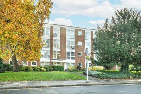 Claremont Road, KT6, London - Photo 2
