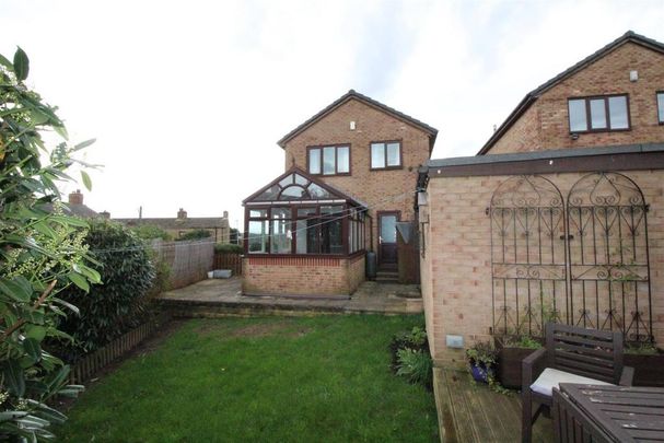3 bedroom detached house to rent - Photo 1