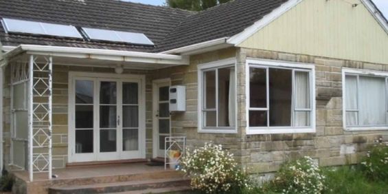 3 Bedrooms in Enderley - Photo 3