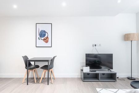 South Parade - Photo 5