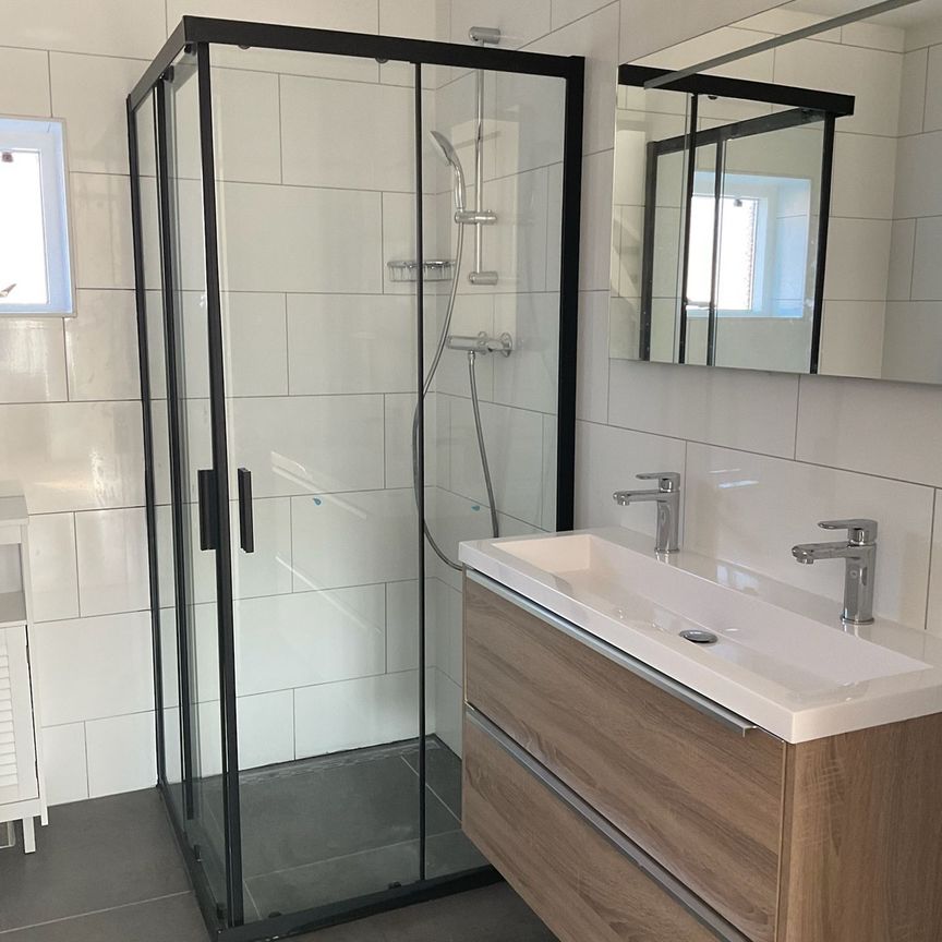 Valetaweg 60, Danswijk Noordwest, 1326MD, Almere - Photo 1