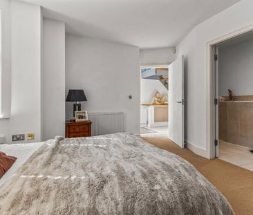 3 bedroom semi-detached house to rent - Photo 6