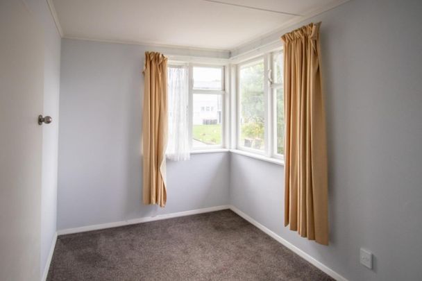 Sunny 3 Bedrooms in Glengarry! - Photo 1