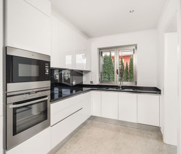 APPARTAMENTO DI 3.5 LOCALI CON SPETTACOLARE VISTA LAGO - Foto 6