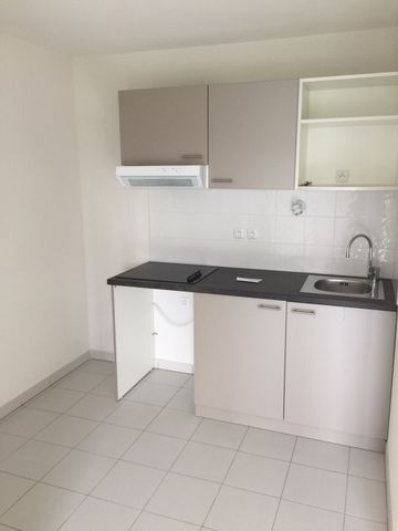 Location Appartement 3 pièces 55m² - Photo 4