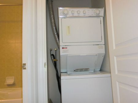 For Lease - 10 Northtown Way Unit# Sph14, Toronto, Ontario - Photo 4