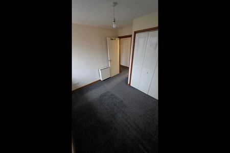 2 Bed Flat, Eleanor Court, CH45 - Photo 2