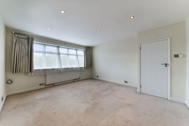 4 bedroom detached house to rent - Photo 1