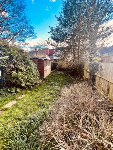 Whippendell Road - Photo 3