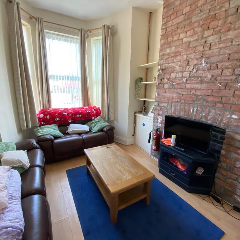 7 Agincourt Avenue, Belfast, BT7 1QA - Photo 1