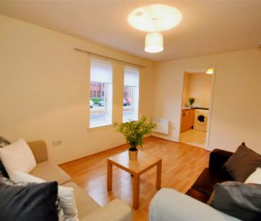 1Bedrooms, 1Bathrooms - Photo 2