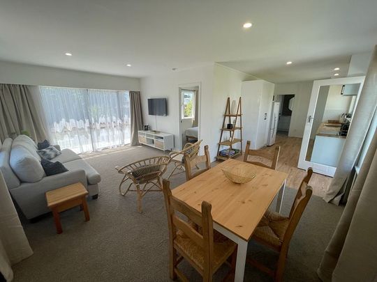 Charming 2BR Papamoa Beach Retreat - Photo 1