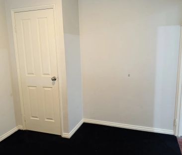 Family home with a modern feel! - Photo 6