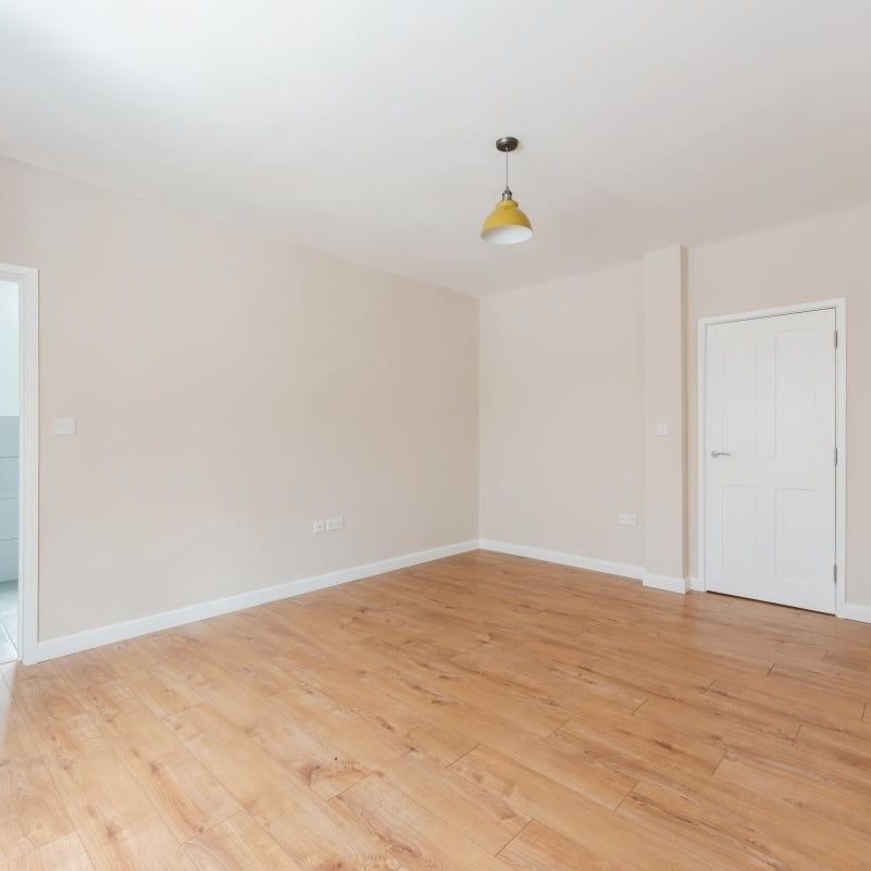 5 bedroom detached house to rent - Photo 1