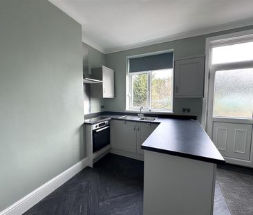 Upper Sheffield Road, S70, Barnsley - Photo 5