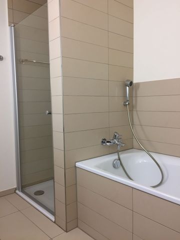 Moderne 3.5-Zimmerwohnung - Photo 3