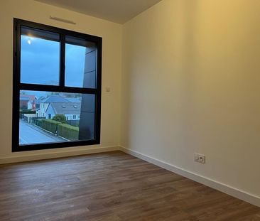 Location Appartement 3 pièces 74m² FRANQUEVILLE ST PIERRE 76520 - Photo 3