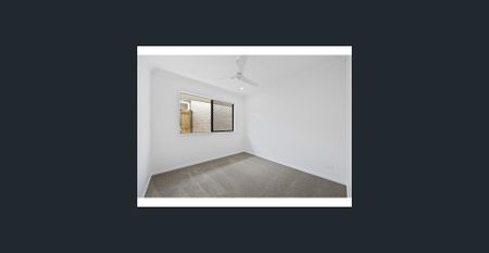 Modern 3-Bedroom Home in Park Ridge - Low Maintenance Living! - Photo 3