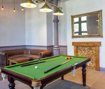 1 bedroom in a flat share to rent - Photo 1