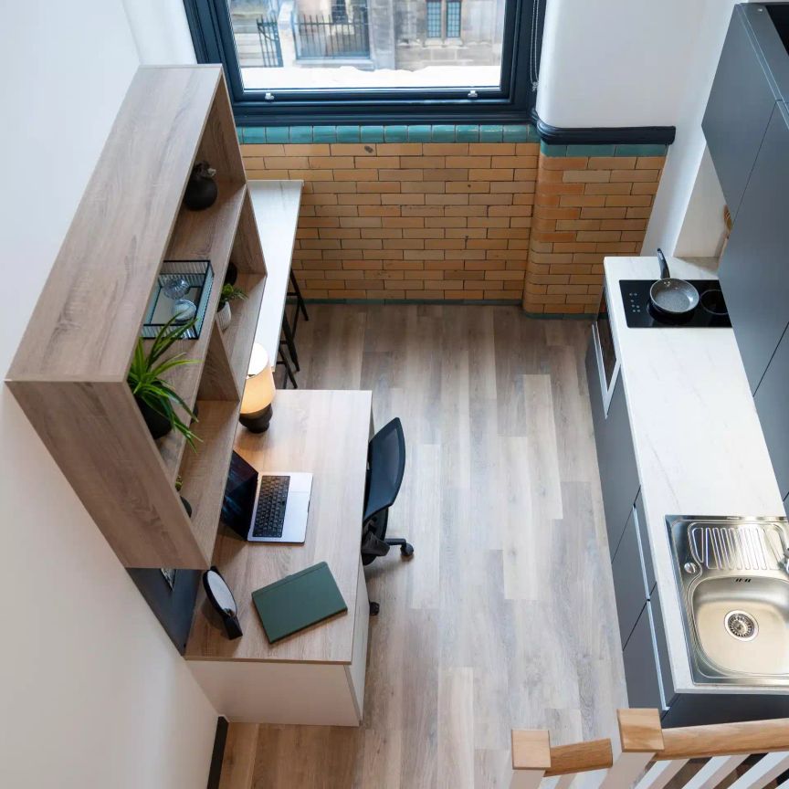 Gold Plus Loft Apartment - Photo 1