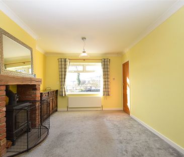 4 bed semi-detached bungalow to rent in Scalby Road, Scarborough, YO13 - Photo 2