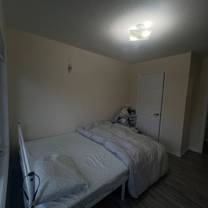 For Lease - 200 Veterans Drive Unit# 100, Brampton, Ontario - Photo 1