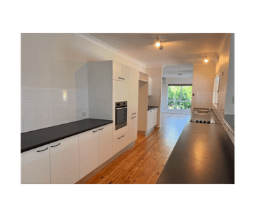 Relaxed Coastal Lifestyle with Space, Pool & Breezy Outdoor Living - Photo 5