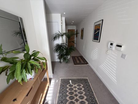 3 bedroom apartment to rent - Photo 2